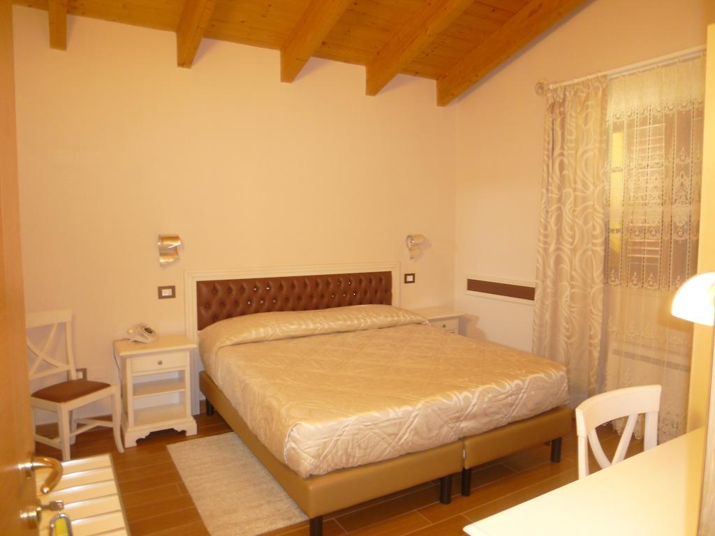 באסטיה אומברה Relais Villa Giulia מראה חיצוני תמונה